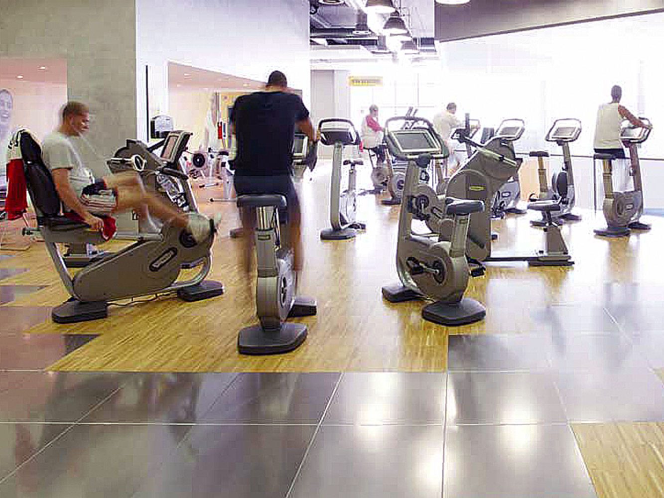 Pavimenti in acciaio inox