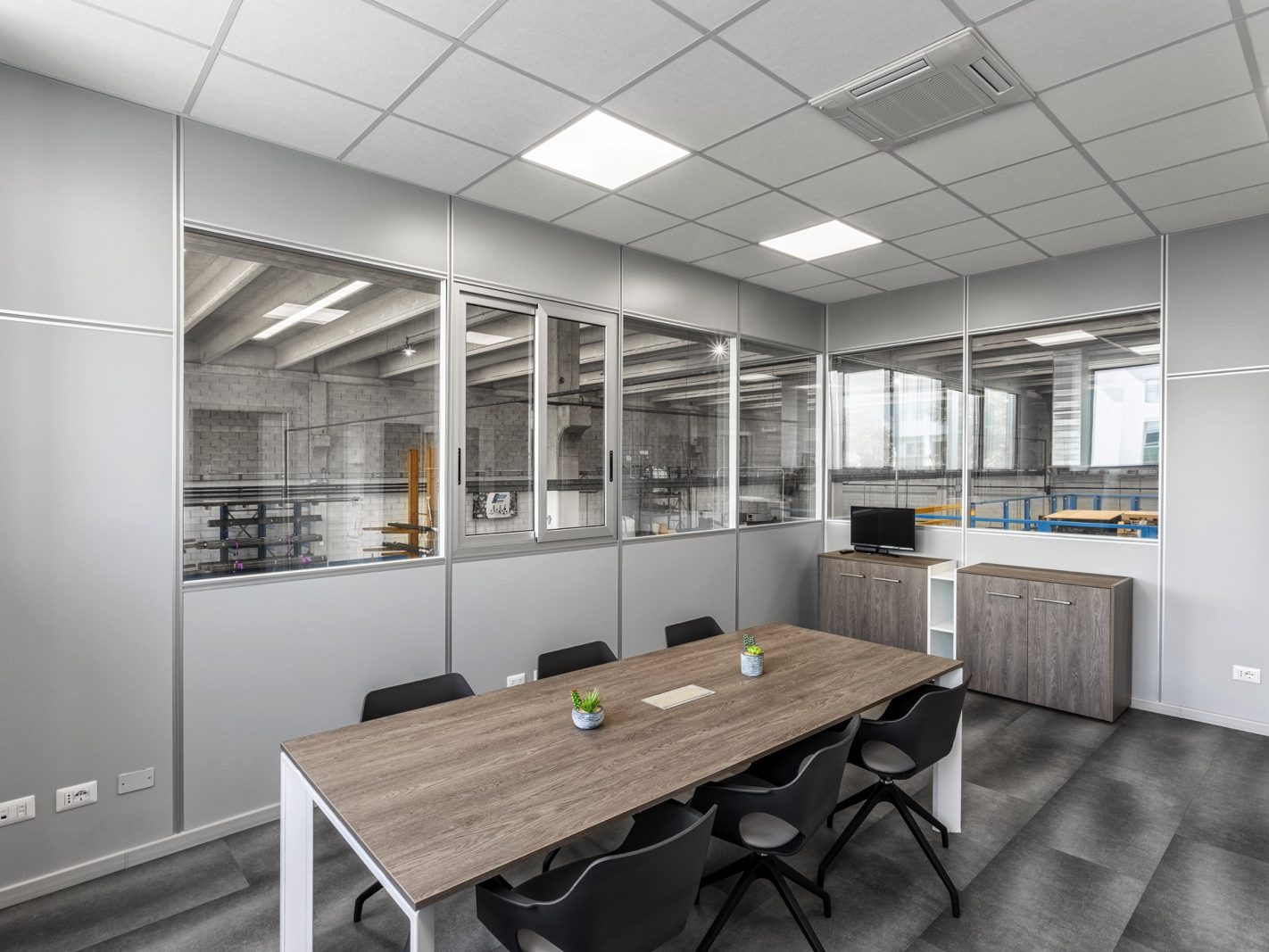 Ezop Torneria pareti operative